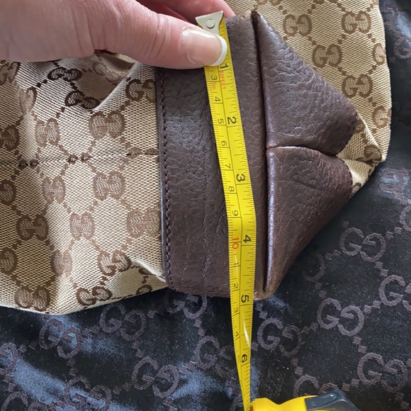 Gucci purse - Picture 12 of 13